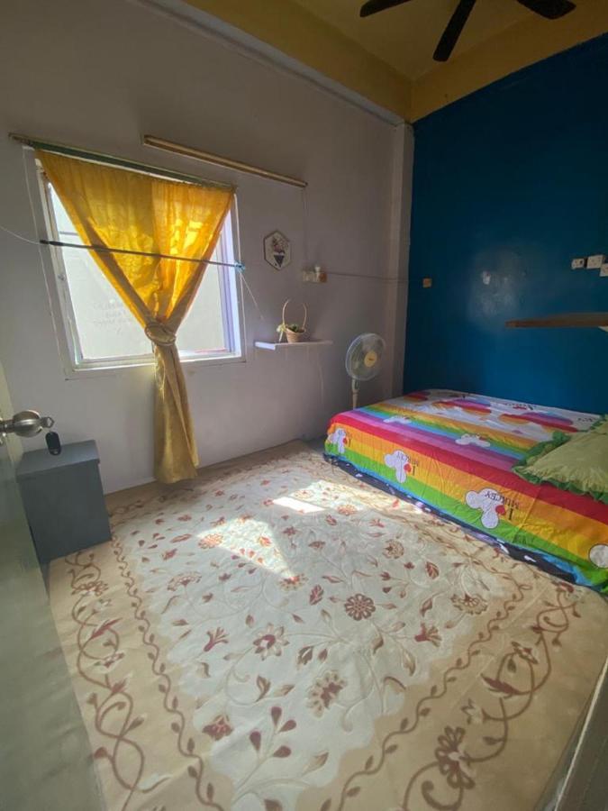 Pesona Backpackers Inn كوتا بْهارو المظهر الخارجي الصورة